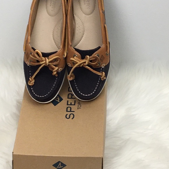 Sperry Shoes. - Picture 4 of 7